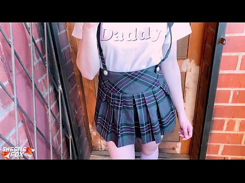 ❤️ Koolitüdruk imeb sügavalt oma riista ja kuratab klasside asemel. ❤❌ Porno at us